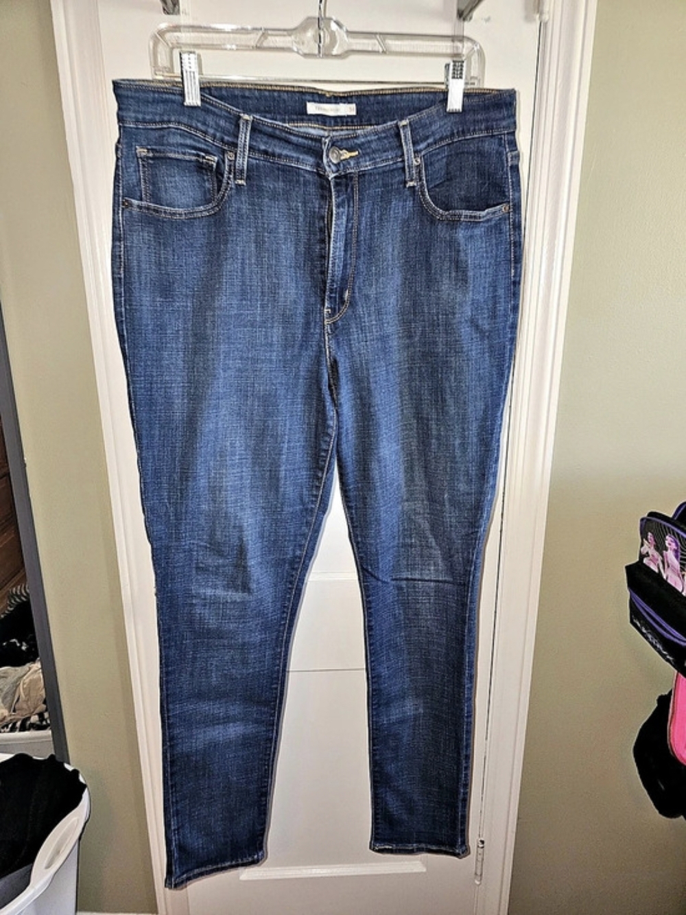Levi Strauss & Co. 721 High Rise Skinny. Skinny Jeans in Blue Waist 34